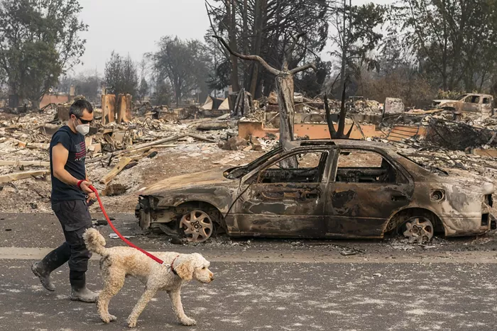 Good Morning, News: Zenith Energy Investigation Reboot, Big Legal Firm Bows to Trump, and PacifiCorp Didn't Start the Fire